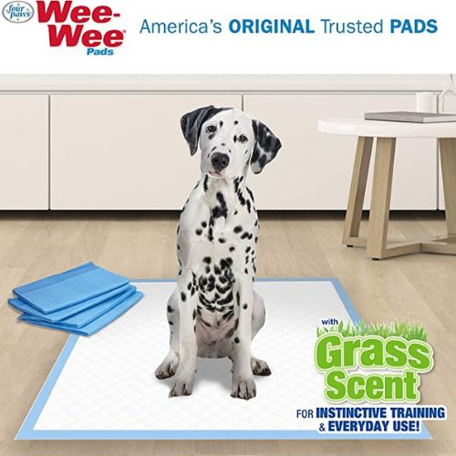 Four Paws Wee-Wee Pads with Grass Scent